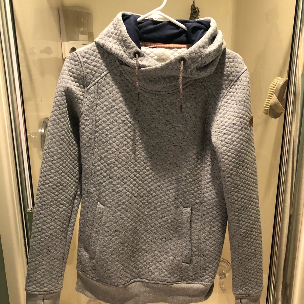 Super cute pullover Roxy